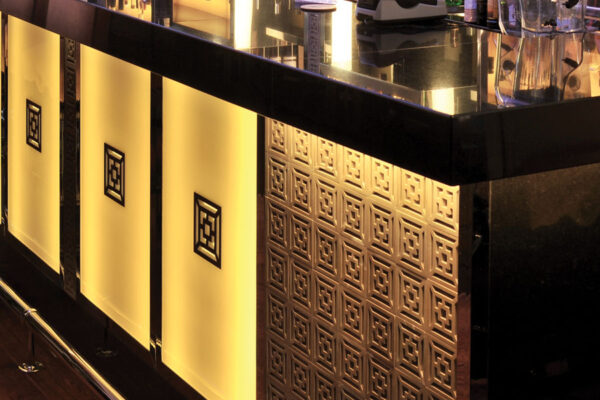 st-james-hotel-fabric-laminate-glass01_MAIN_WEB